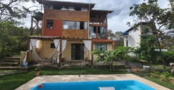 Vende-se Linda Casa com Maravilhosa Vista em Alto Paraíso de Goiás Vende-se Linda Casa com Maravilhosa Vista em Alto Paraíso de Goiás
