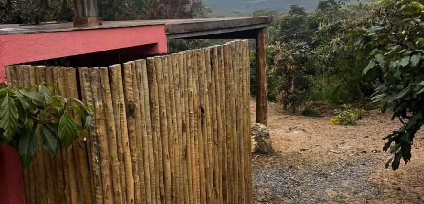 Chale + Lote 1.049m2 – Vista Permanete -Eldorado – Alto Paraíso de Goiás