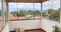 Casa ampla com 4 quartos, 2 suítes e vista privilegiada em Alto Paraíso de Goiás. Casa ampla com 4 quartos, 2 suítes e vista privilegiada em Alto Paraíso de Goiás.