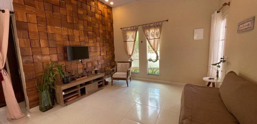 🏡 CASA MOBILIADA PARA ALUGAR – BAIRRO MONTE SINAI | ALTO PARAÍSO DE GOIÁS