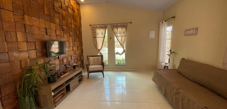 🏡 CASA MOBILIADA PARA ALUGAR – BAIRRO MONTE SINAI | ALTO PARAÍSO DE GOIÁS