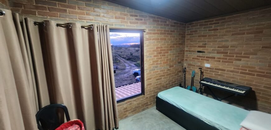 Vende-se Excelente Chácara – Casa – Rio – Aconchegante – Vale Verde – Alto Paraíso de Goiás