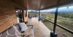 Vende-se Excelente Chácara – Casa – Rio – Aconchegante – Vale Verde – Alto Paraíso de Goiás Vende-se Excelente Chácara – Casa – Rio – Aconchegante – Vale Verde – Alto Paraíso de Goiás