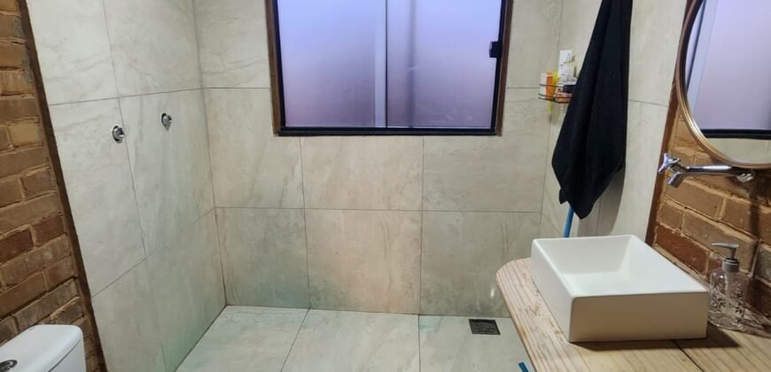 Vende-se Excelente Chácara – Casa – Rio – Aconchegante – Vale Verde – Alto Paraíso de Goiás