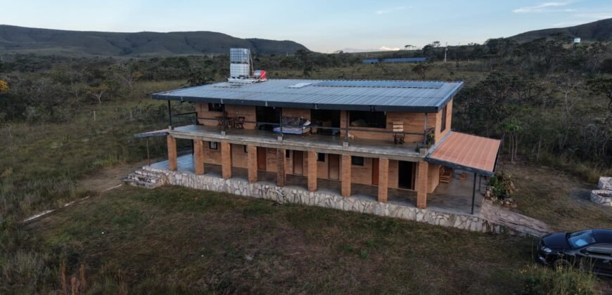 Vende-se Excelente Chácara – Casa – Rio – Aconchegante – Vale Verde – Alto Paraíso de Goiás