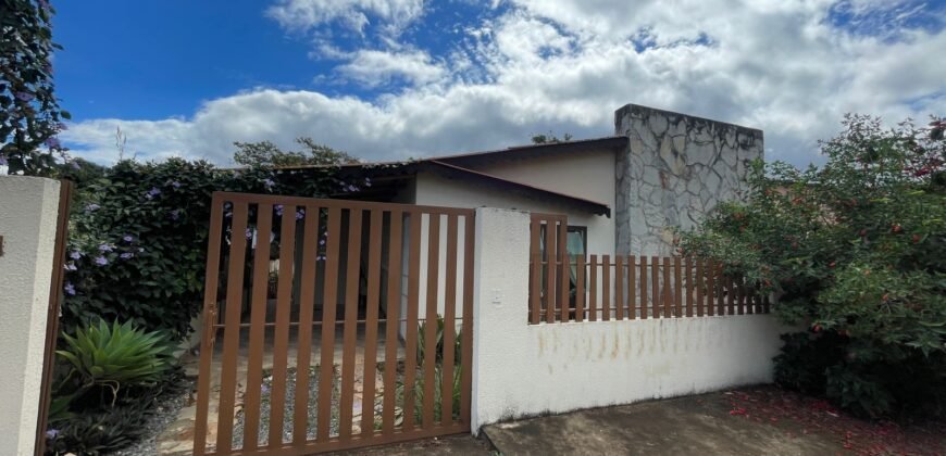🏡 CASA MOBILIADA PARA ALUGAR – BAIRRO MONTE SINAI | ALTO PARAÍSO DE GOIÁS