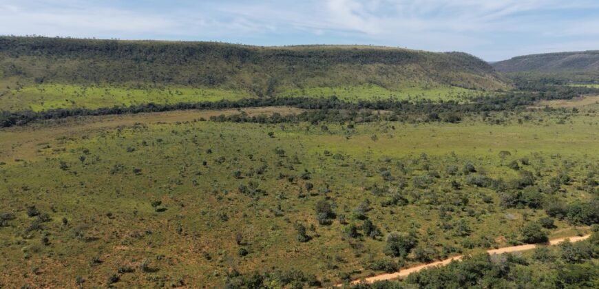 Fazenda 695m – Nascente – Cachoeira – aprox. 23 km de Alto Paraíso de Goiás, 100% Documentada