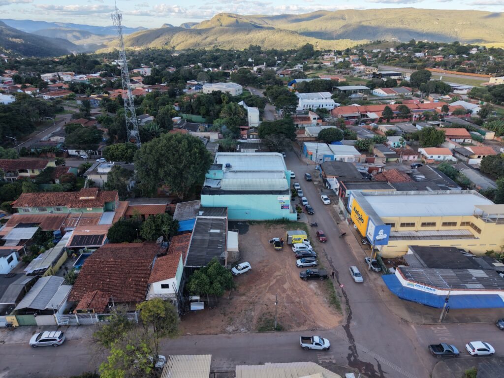 Lote de 838 m² na Rua 12 de Dezembro – Setor Paraisinho – Comercial – Alto Paraiso de Goiás