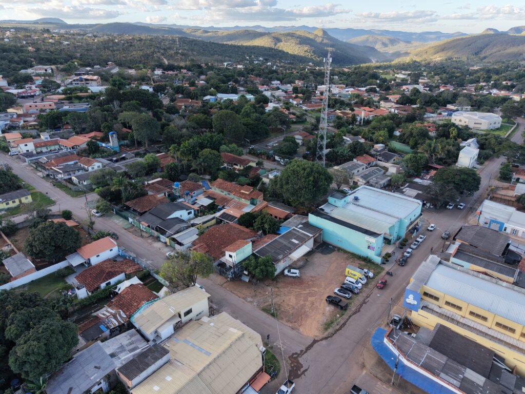 Lote de 838 m² na Rua 12 de Dezembro – Setor Paraisinho – Comercial – Alto Paraiso de Goiás