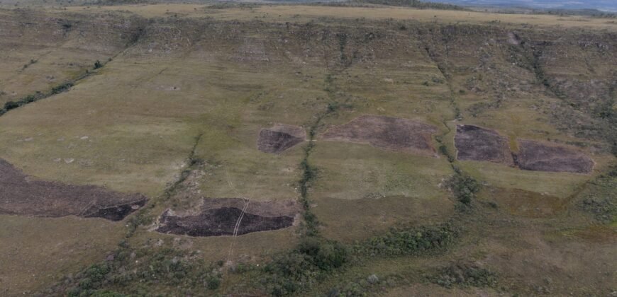 3 Lindas Chácaras com vista, a partir de R$ 350.000,00 – KM 12 – Alto Paraíso de Goiás.