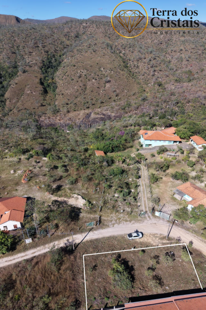 🏡 *VENDE-SE LOTE DE ESQUINA EM ALTO PARAÍSO DE GOIÁS* 🌿