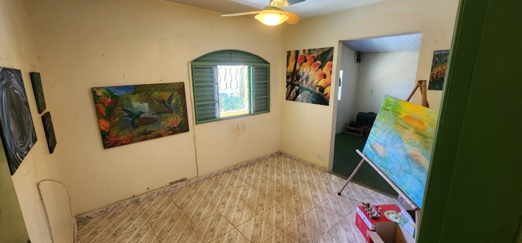 🏡 VENDE-SE EXCELENTE CASA NO CENTRO DE ALTO PARAÍSO