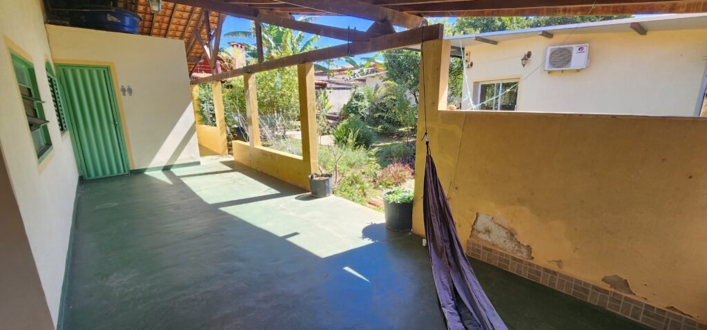 🏡 VENDE-SE EXCELENTE CASA NO CENTRO DE ALTO PARAÍSO