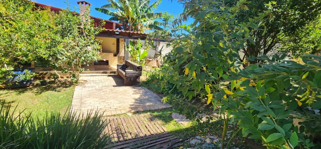 🏡 VENDE-SE EXCELENTE CASA NO CENTRO DE ALTO PARAÍSO