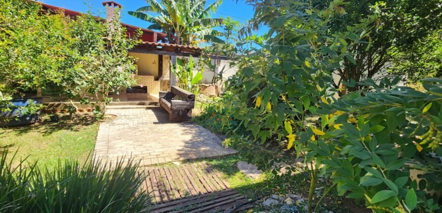 🏡 VENDE-SE EXCELENTE CASA NO CENTRO DE ALTO PARAÍSO