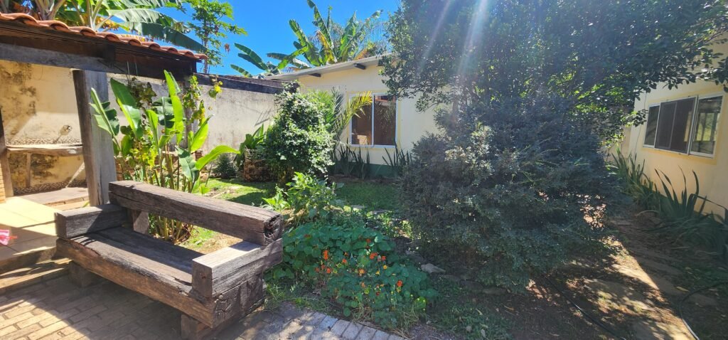 🏡 VENDE-SE EXCELENTE CASA NO CENTRO DE ALTO PARAÍSO