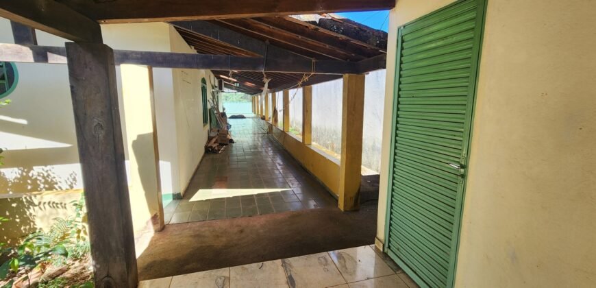 🏡 VENDE-SE EXCELENTE CASA NO CENTRO DE ALTO PARAÍSO