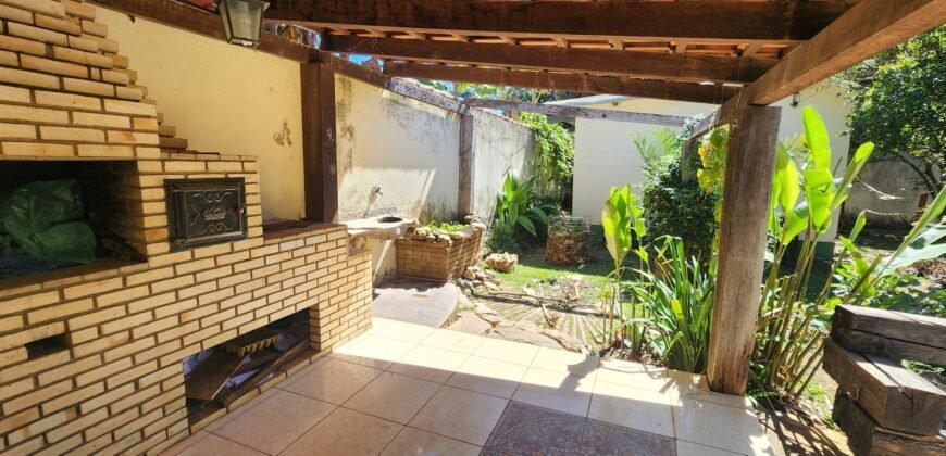 🏡 VENDE-SE EXCELENTE CASA NO CENTRO DE ALTO PARAÍSO