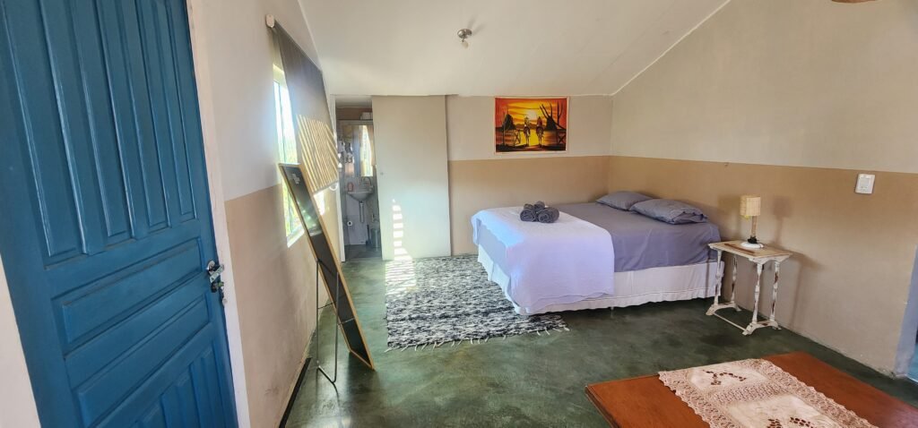🌿 Vende-se Linda Chácara Casa + 3 chalés, pronta pra morar, em Alto Paraíso de Goiás! 🏡