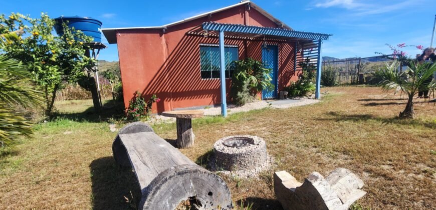 🌿 Vende-se Linda Chácara Casa + 3 chalés, pronta pra morar, em Alto Paraíso de Goiás! 🏡