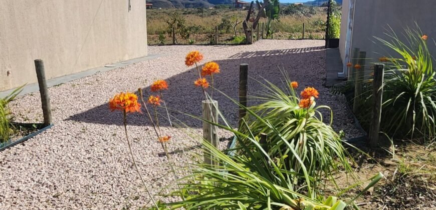 🌿 Vende-se Linda Chácara Casa + 3 chalés, pronta pra morar, em Alto Paraíso de Goiás! 🏡