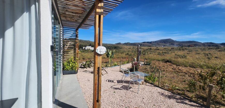 🌿 Vende-se Linda Chácara Casa + 3 chalés, pronta pra morar, em Alto Paraíso de Goiás! 🏡