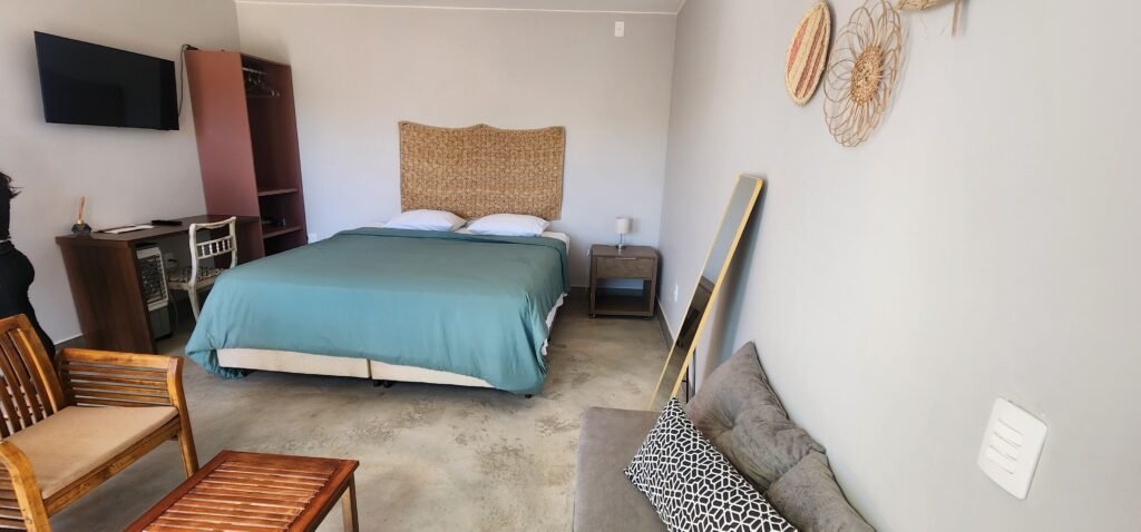 🌿 Vende-se Linda Chácara Casa + 3 chalés, pronta pra morar, em Alto Paraíso de Goiás! 🏡