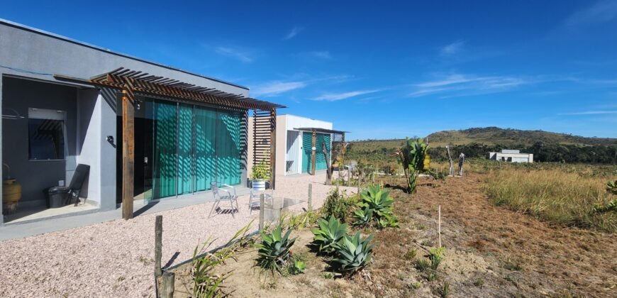 🌿 Vende-se Linda Chácara Casa + 3 chalés, pronta pra morar, em Alto Paraíso de Goiás! 🏡
