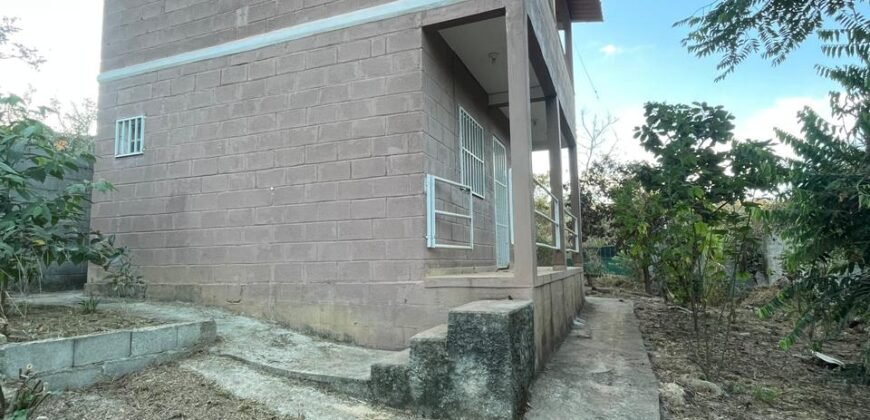 ALUGA-SE SOBRADO – BAIRRO VILA BANDEIRA 🏡