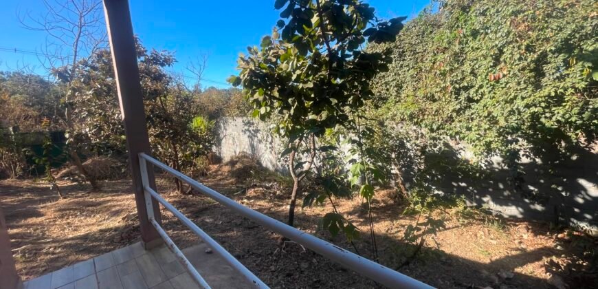 ALUGA-SE SOBRADO – BAIRRO VILA BANDEIRA 🏡