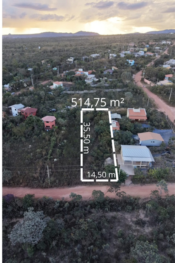 Lindo lote vazado à venda, localizado no início do Setor Eldorado próximo ao centro de Alto Paraíso de Goiás