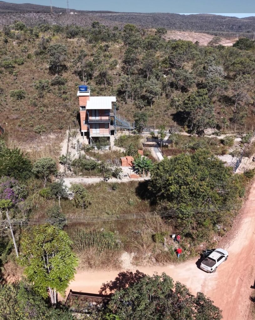 Lote de 525.04 m² , de esquina no Novo Horizonte de Alto Paraíso de Goiás!