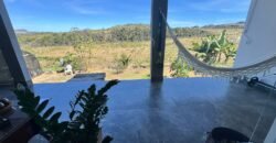 🌿 Vende-se Linda Chácara Casa + 3 chalés, pronta pra morar, em Alto Paraíso de Goiás! 🏡