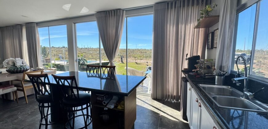 🌿 Vende-se Linda Chácara Casa + 3 chalés, pronta pra morar, em Alto Paraíso de Goiás! 🏡