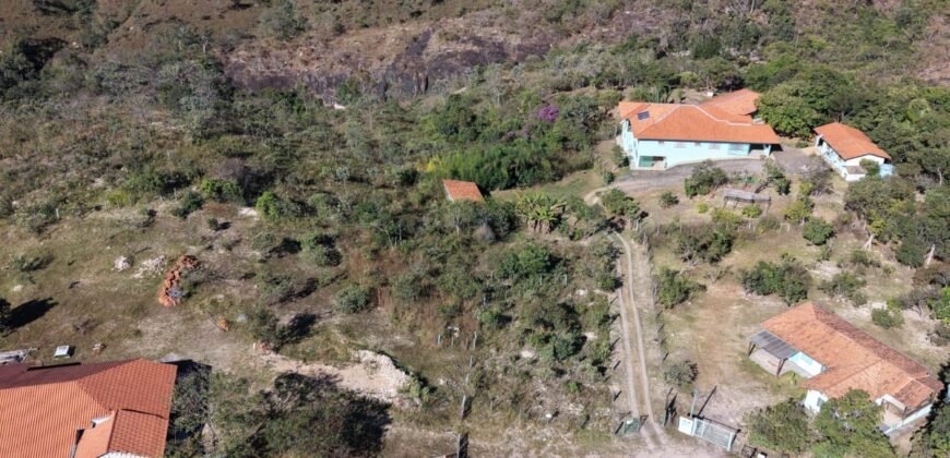 🏡 *VENDE-SE LOTE DE ESQUINA EM ALTO PARAÍSO DE GOIÁS* 🌿
