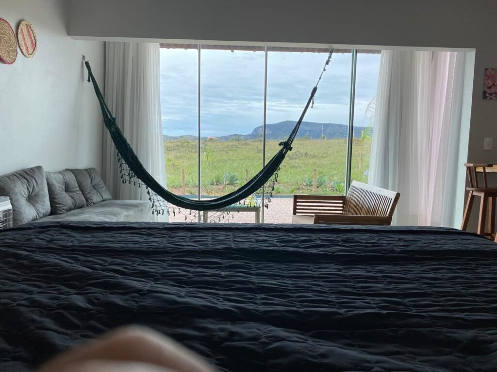 🌿 Vende-se Linda Chácara Casa + 3 chalés, pronta pra morar, em Alto Paraíso de Goiás! 🏡