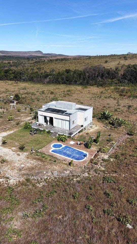 🌿 Vende-se Linda Chácara Casa + 3 chalés, pronta pra morar, em Alto Paraíso de Goiás! 🏡