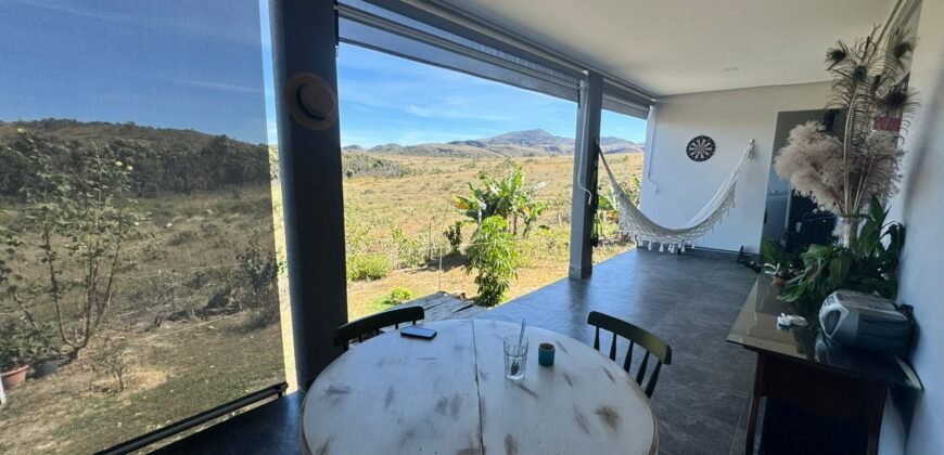 🌿 Vende-se Linda Chácara Casa + 3 chalés, pronta pra morar, em Alto Paraíso de Goiás! 🏡