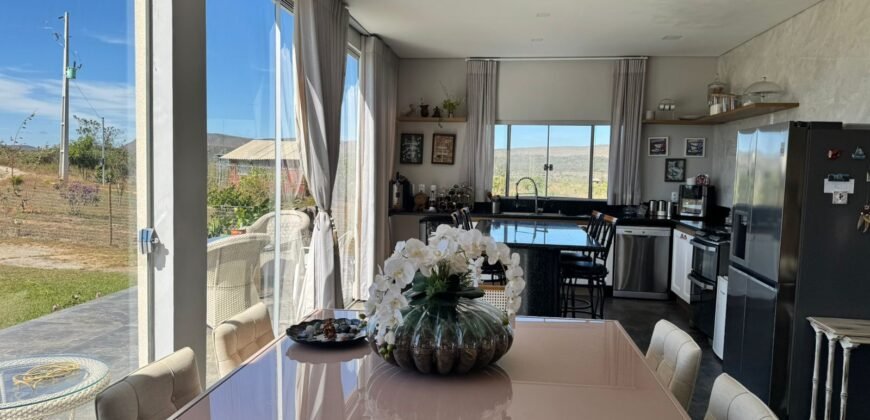 🌿 Vende-se Linda Chácara Casa + 3 chalés, pronta pra morar, em Alto Paraíso de Goiás! 🏡