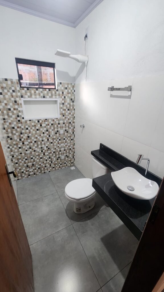🏡 ALUGA-SE CASA – 2 QUARTOS  –  ALTO PARAÍSO DE GOIÁS!