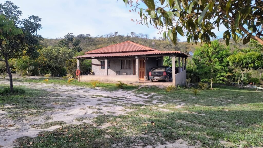 Casa – Terreno 5.000m2 –  km 14, entre Alto Paraíso e São Jorge