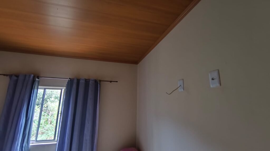 Casa – Terreno 5.000m2 –  km 14, entre Alto Paraíso e São Jorge