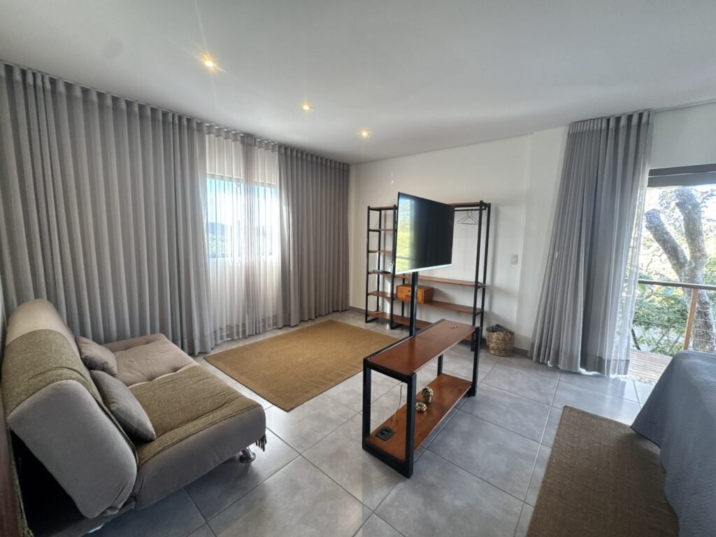 Lindo Sobrado à Venda no Bairro Eldorado – Alto Paraíso de Goiás