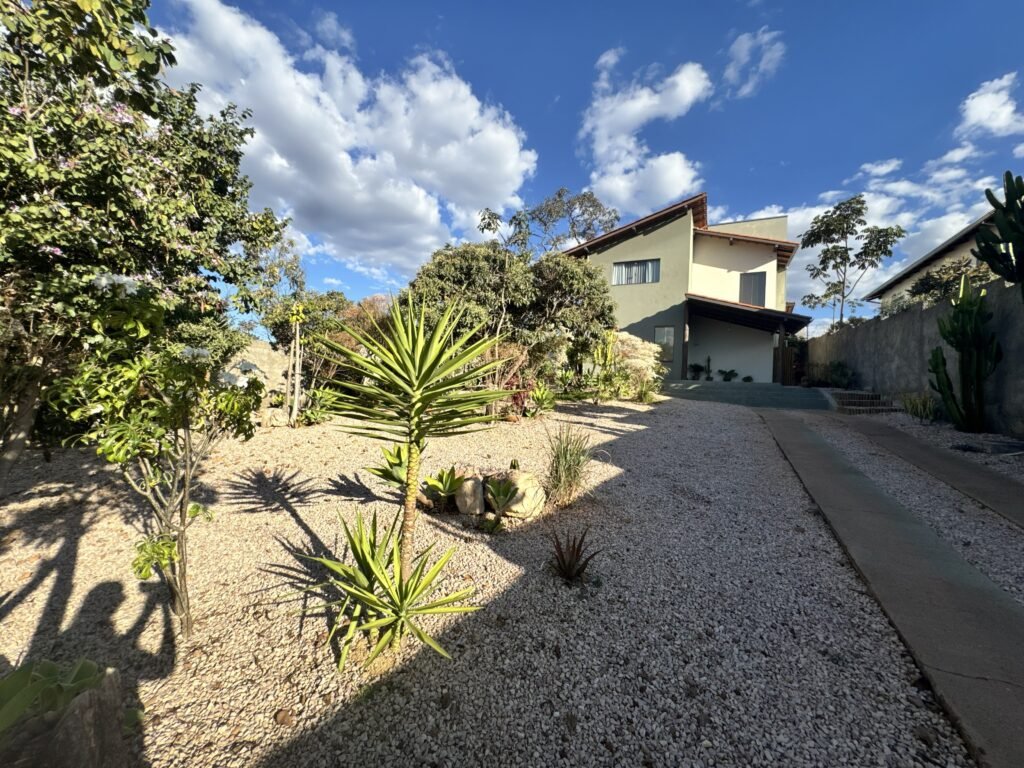 Lindo Sobrado à Venda no Bairro Eldorado – Alto Paraíso de Goiás