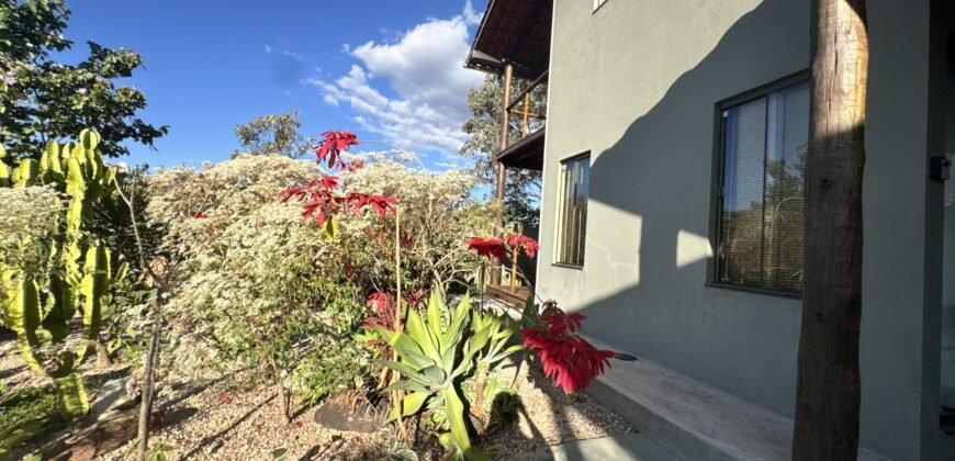 Lindo Sobrado à Venda no Bairro Eldorado – Alto Paraíso de Goiás