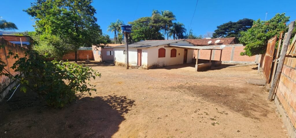 OPORTUNIDADE ÚNICA NO CENTRO DE ALTO PARAÍSO DE GOIÁS! 🌿
