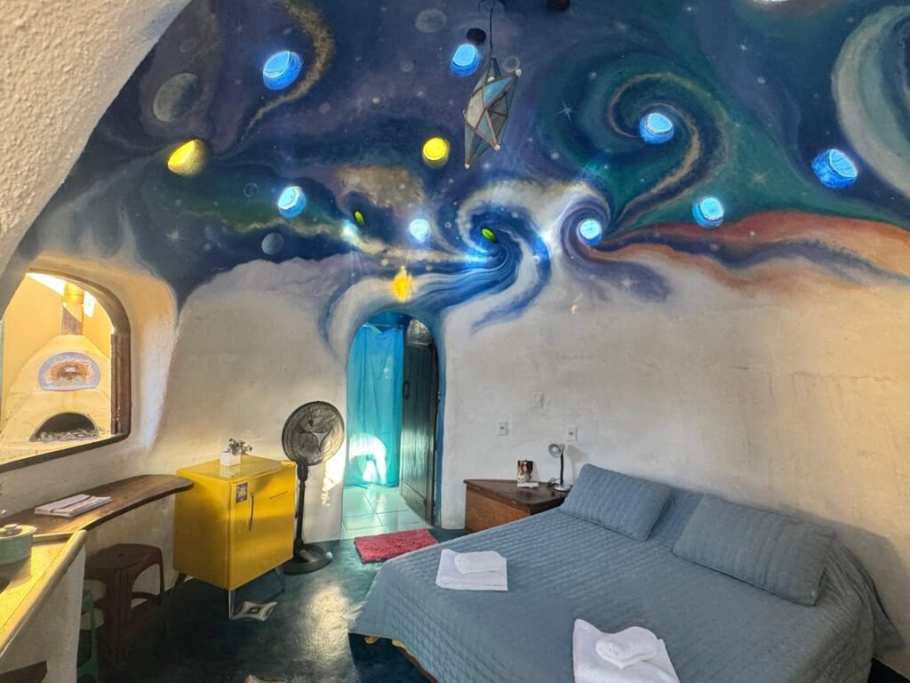 🏡 OPORTUNIDADE EM ALTO PARAÍSO DE GOIÁS! CHALÉS + CASA