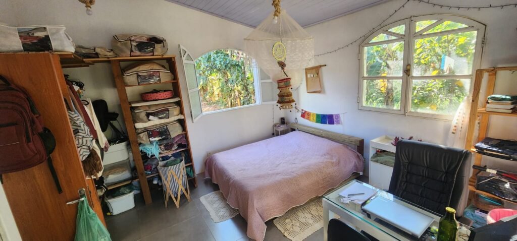 CASA A VENDA NO CONDOMÍNIO VALE AZUL – ALTO PARAÍSO DE GOIÁS