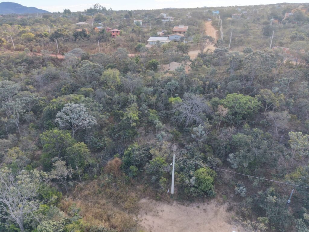 🏡 *VENDE-SE EXCELENTE LOTE NO BAIRRO ELDORADO 2 – ALTO PARAÍSO DE GOIÁS* 🌿