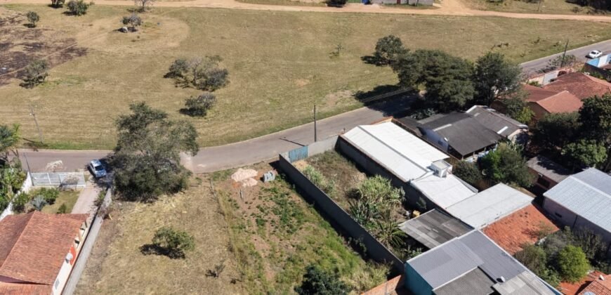 Lote a venda na entrada do setor Novo Horizonte em Alto Paraíso de Goiás